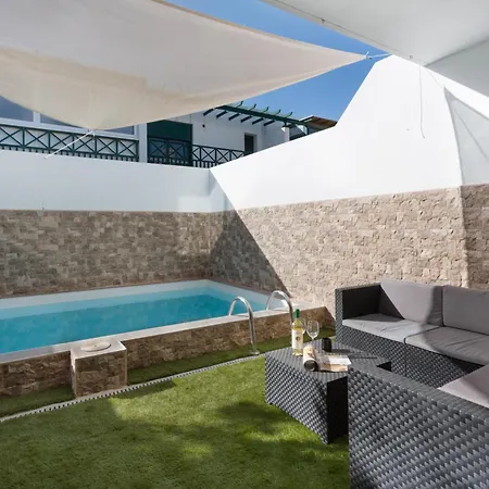 Sweet Playa Blanca Villa *