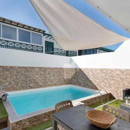 Sweet Playa Blanca Villa *